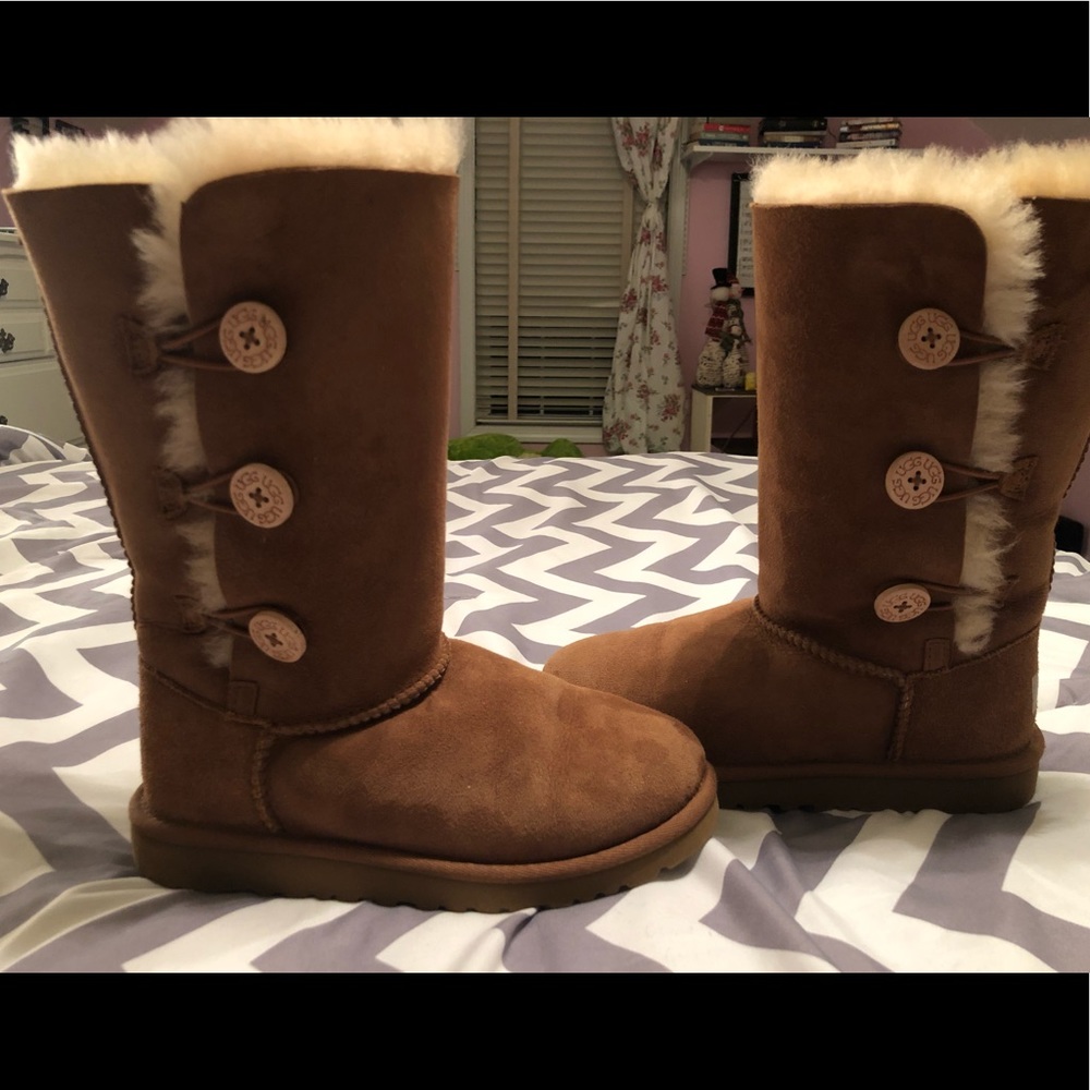 Bailey Button Uggs